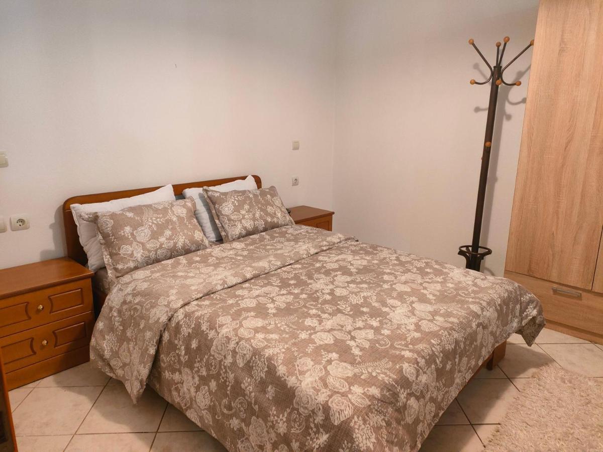 קאלאבאקה Economy Central Residence מראה חיצוני תמונה