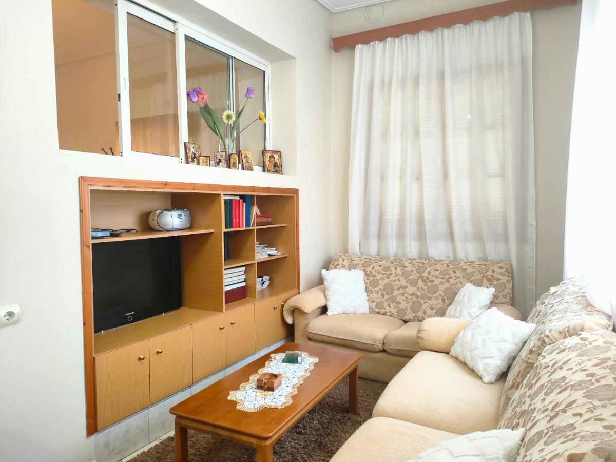 קאלאבאקה Economy Central Residence מראה חיצוני תמונה